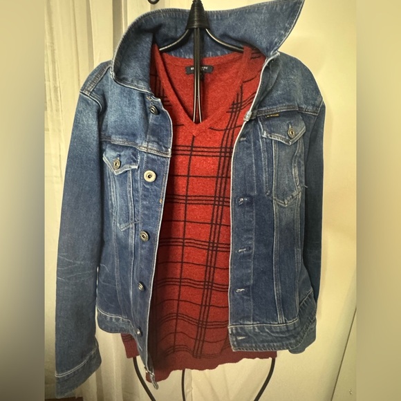 Burberry Wool Vest - Picture 7 of 7